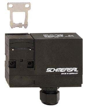 Schmersal AZM 170 Series Solenoid Interlock Switch, Power to Lock Actuator Included