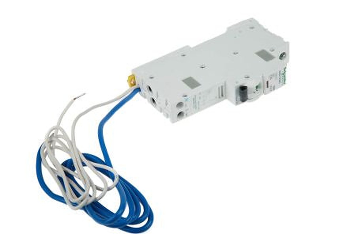 Schneider Electric Residual Current Circuit Breaker with Overload Protection, 6A Current Rating, 1-Pole, 30 mA Trip