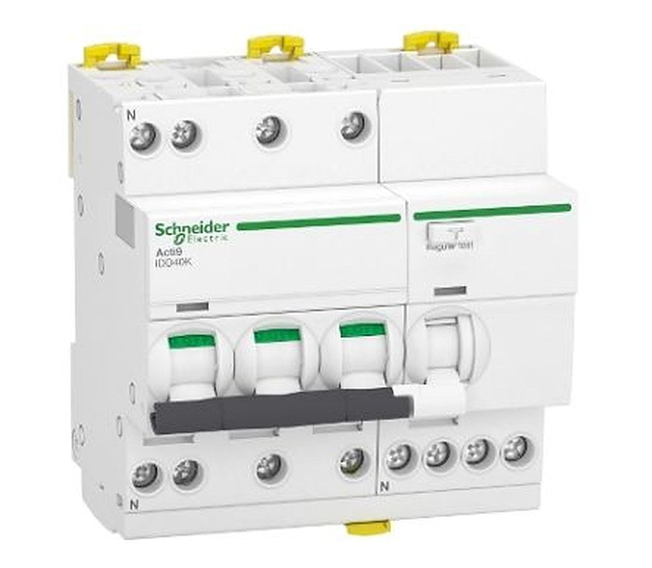 Schneider Electric Residual Current Circuit Breaker with Overload Protection, 32A Current Rating, 3-Pole, 30 mA Trip