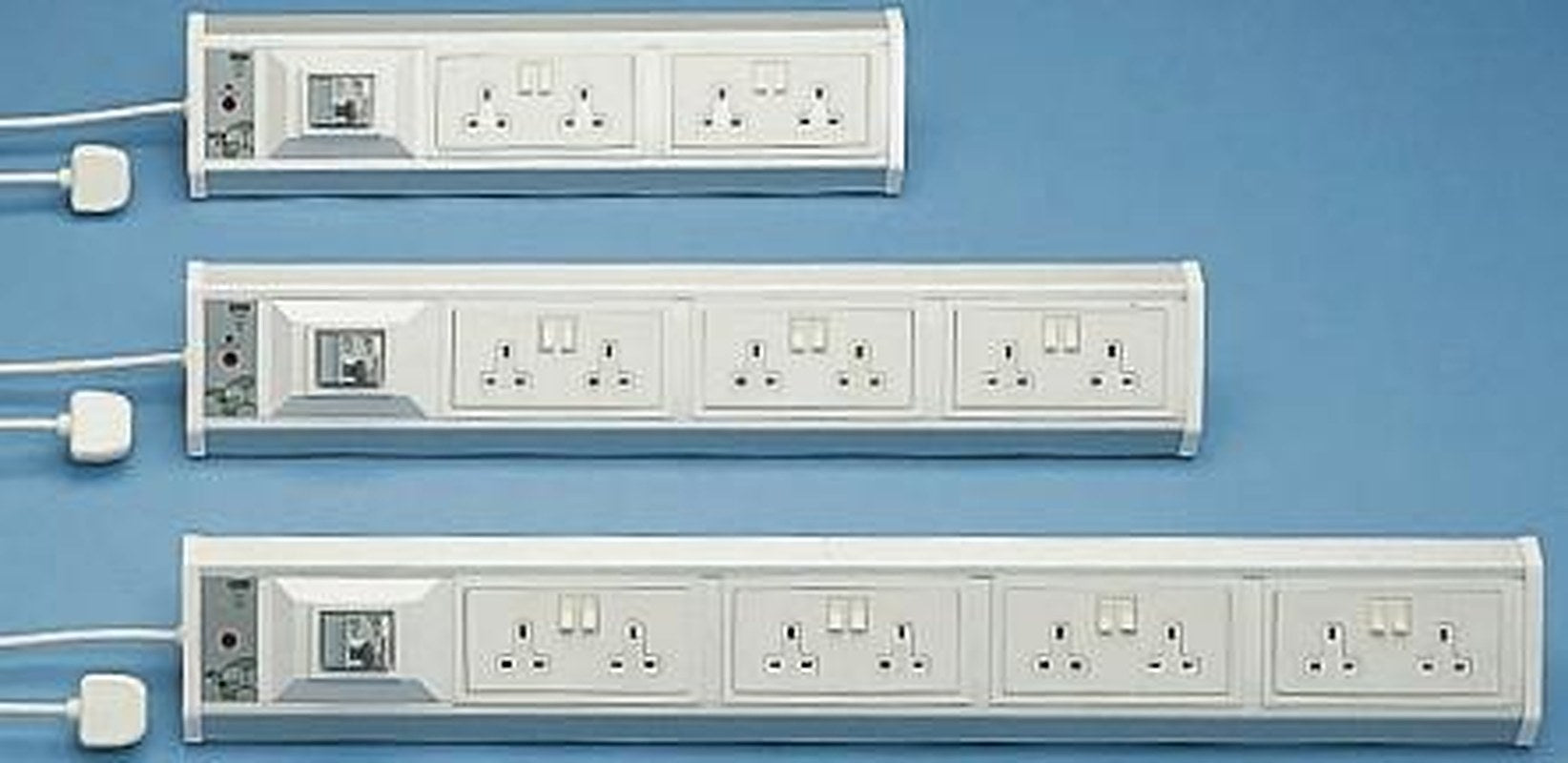 Schneider Electric 2 m 8 Socket Type G Extension Socket Extension Lead Kit, 240V ac