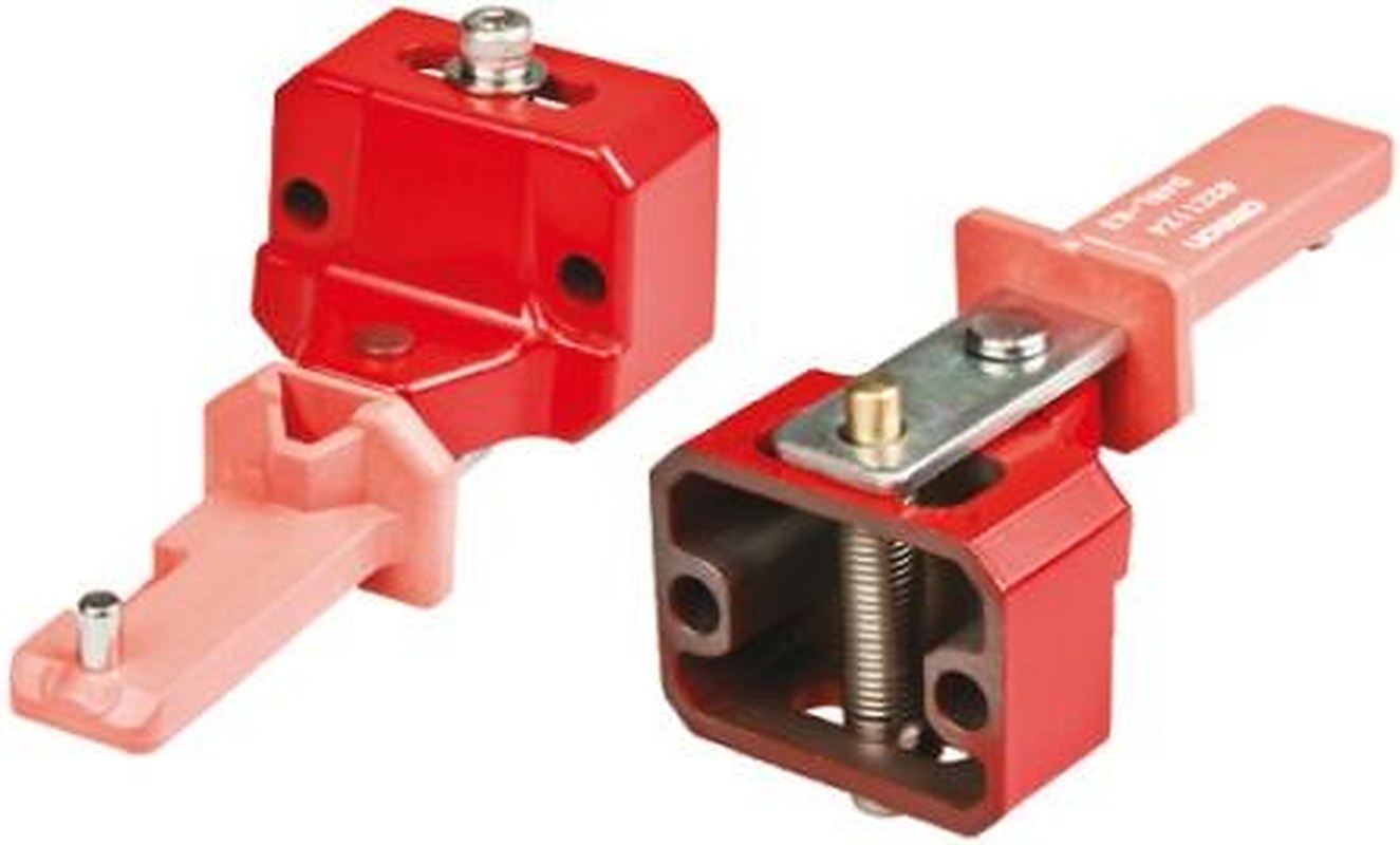 Omron Guard Lock Safety-Door Switch for Use with D4BL Safety Switch