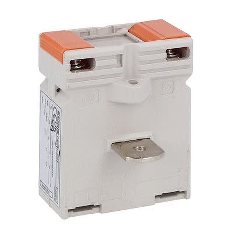 Lovato DM Series Series Current Transformer 30 A 5 VA