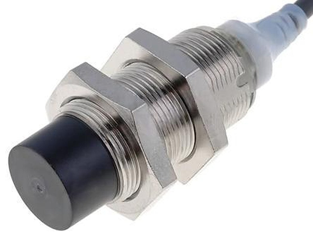 Omron E2A-M18KN16-WP-B1 5M Threaded Barrel Inductive Proximity Sensor, M18 PNP E2A 24V dc 16 mm 240 V ac 32 V dc 200mA