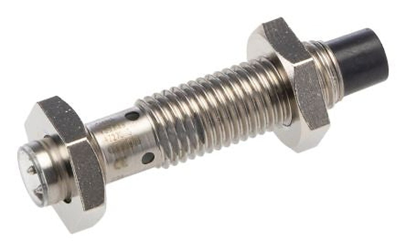 Omron E2A-S08KN04-M5-B2 Threaded Barrel Inductive Proximity Sensor, M8 x 1 PNP E2A 24V dc 4 mm 240 V ac 32 V dc 200mA