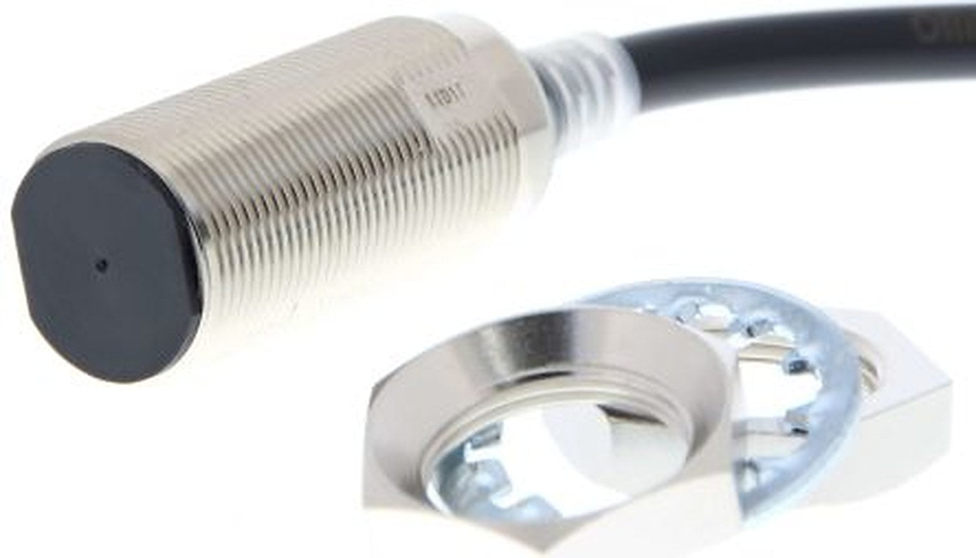 Omron E2E-X11D118 2M Threaded Barrel Inductive Proximity Sensor, M18 2-Wire 30V 11 mm 30 V dc 100mA, 3 mA