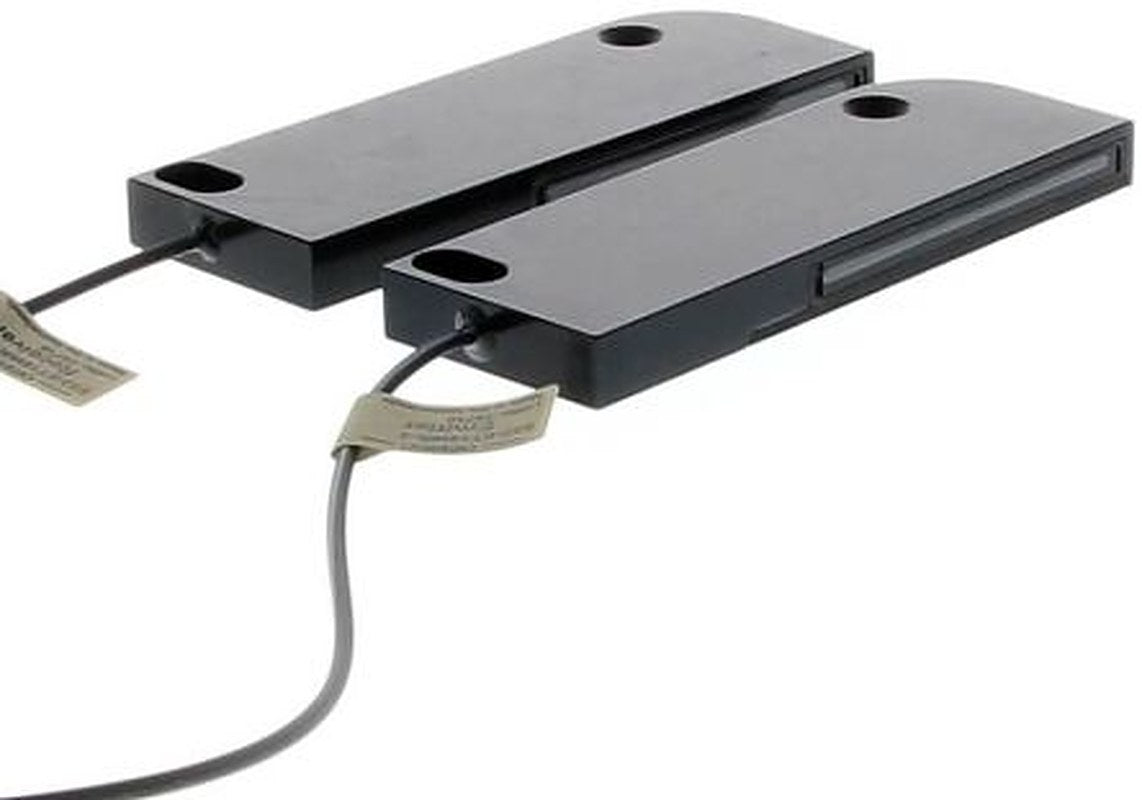 Omron Plastic Fibre Optic Sensor 4000 mm, IP54