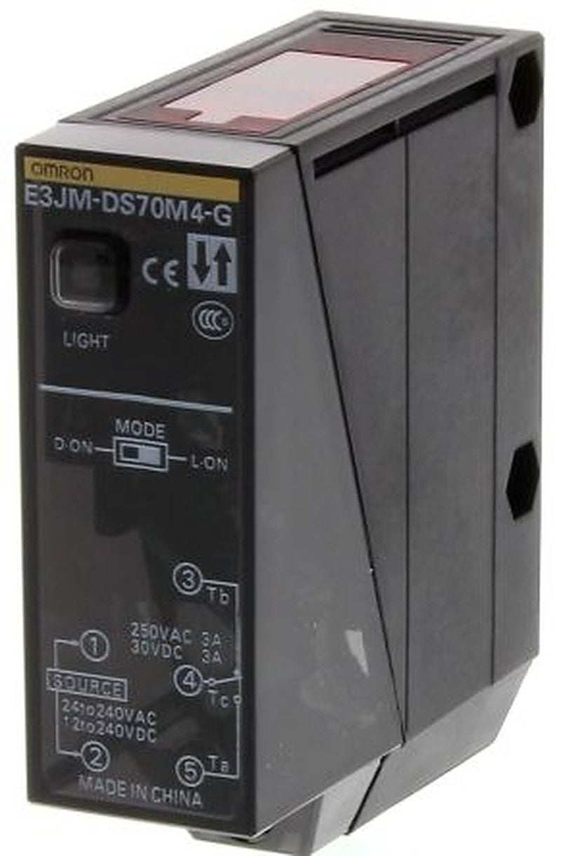 Omron Diffuse Photoelectric Sensor, Block Sensor
