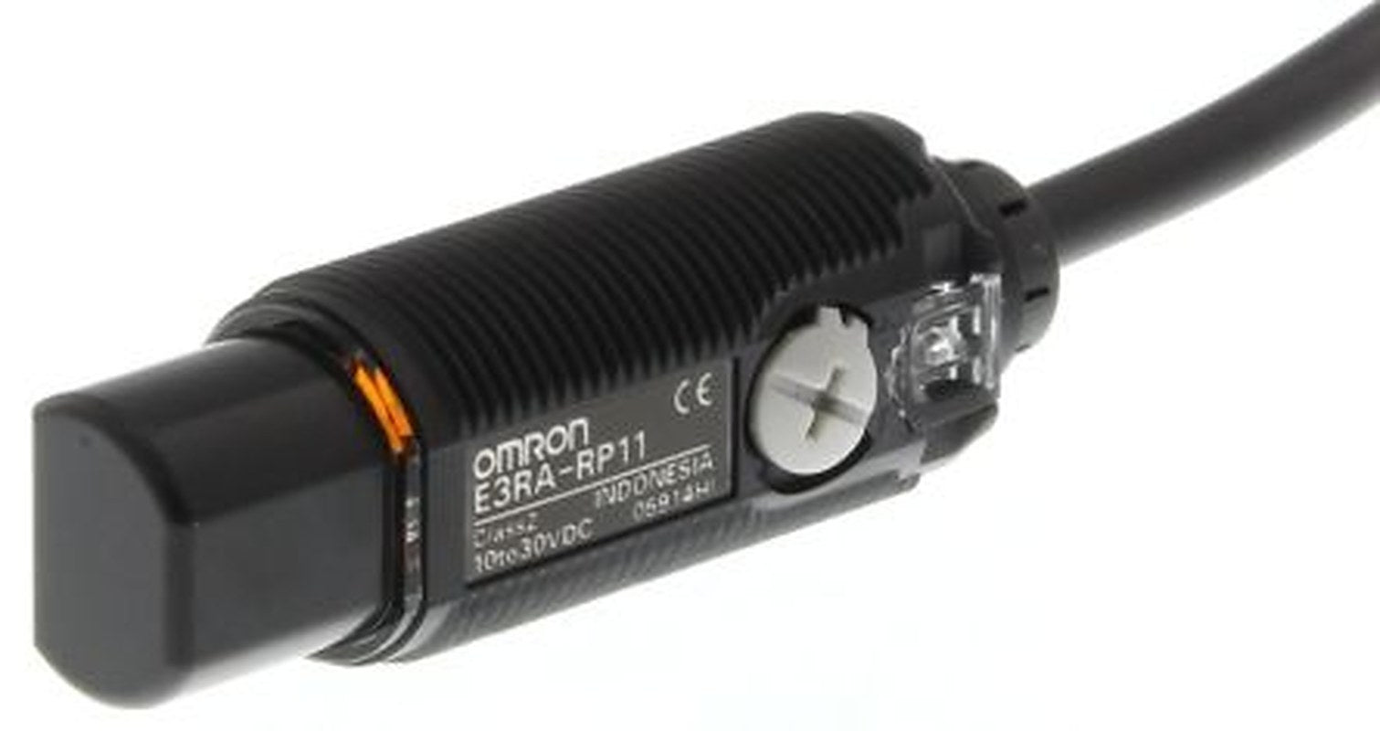 Omron Retroreflective Photoelectric Sensor, Cylindrical Sensor