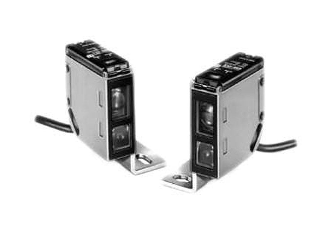 Omron Diffuse Photoelectric Sensor, Barrel Sensor