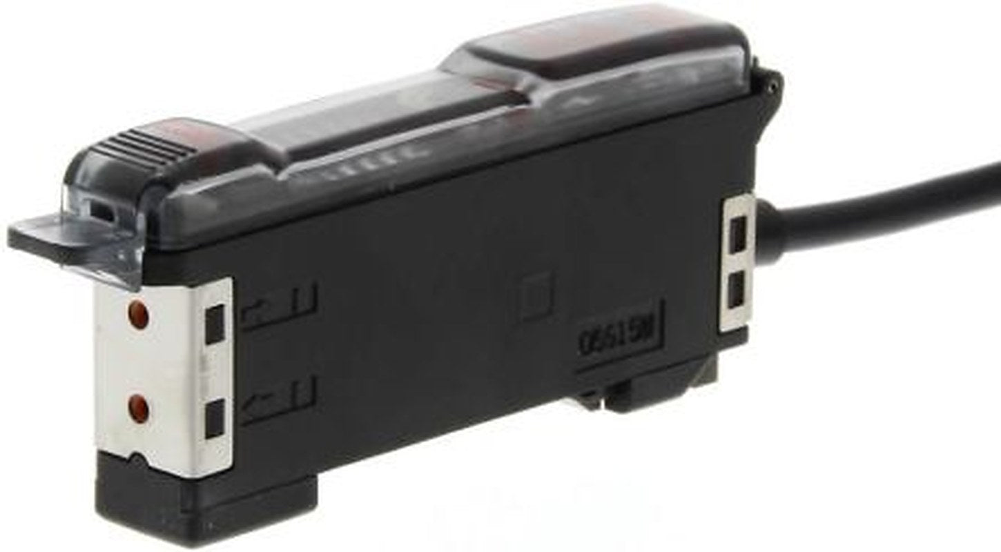 Omron Plastic Fibre Amplifier, PNP Output, IP66 12V