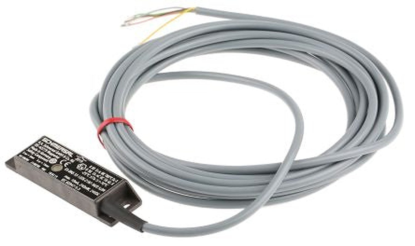 Schmersal BNS33 Series Magnetic Non-Contact Safety Switch, Plastic Housing, 24V dc, NO, NC, Cable
