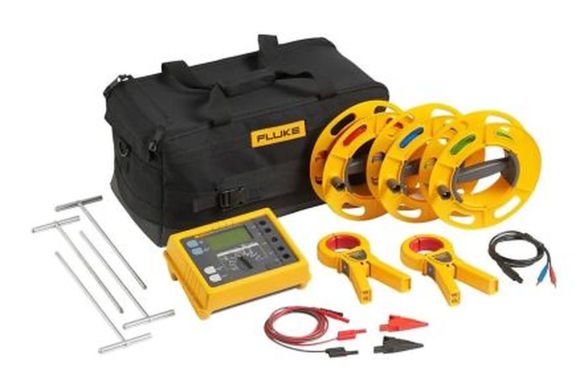 Fluke 1625 Earth Tester Kit CAT II 300V, RSCAL