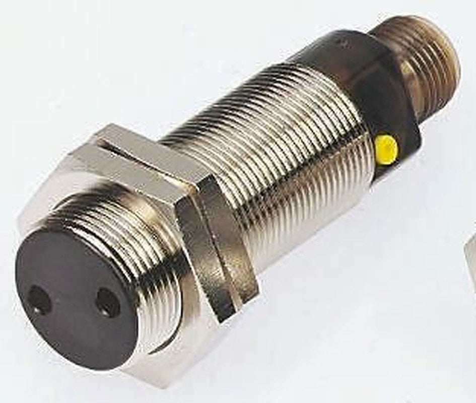 Baumer Retroreflective Photoelectric Sensor, Barrel Sensor