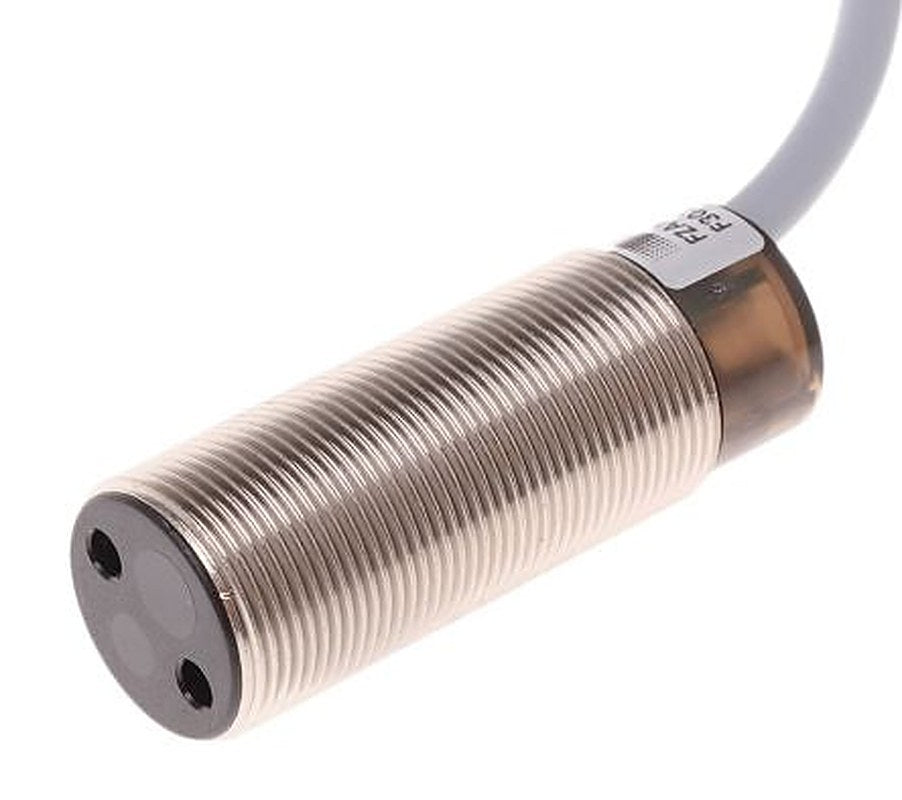 Baumer Diffuse Photoelectric Sensor, Barrel Sensor