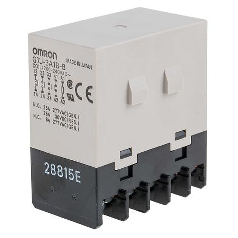 Omron Panel Power Relay, 240V ac Coil, 25A Switching Current, 3PDT