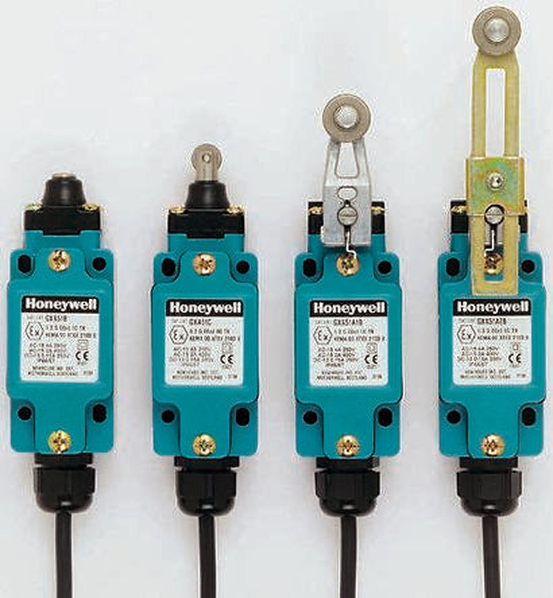 Honeywell GXA Series Plunger Limit Switch, 1 NC/1 NO, IP67, IP66, Die Cast Zinc Housing, 250V ac, 4A