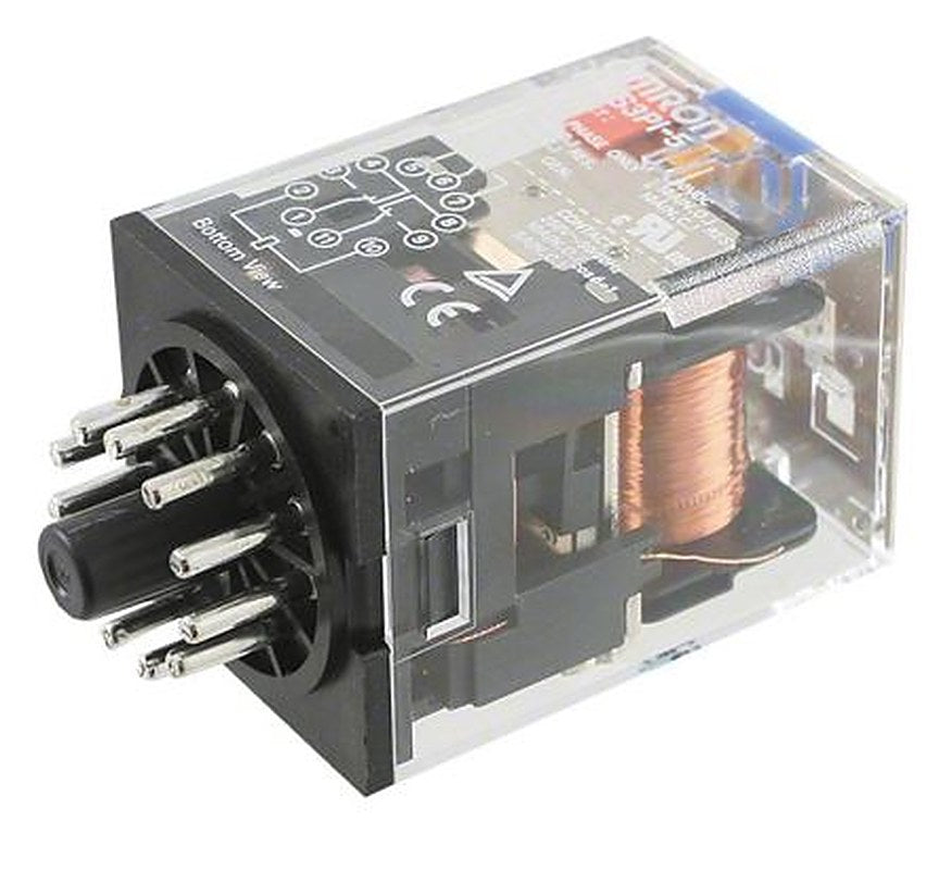 Omron Surface Power Relay, 240V ac Coil, 10A Switching Current, 3PDT