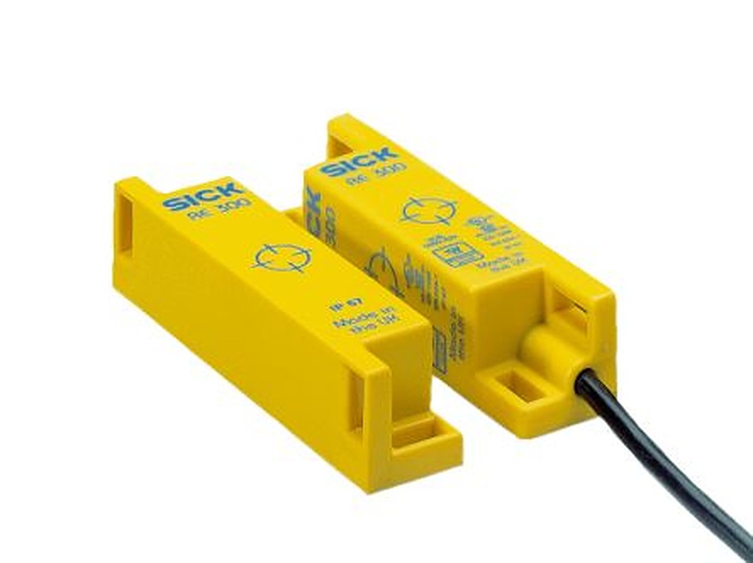 SICK RE300 Safety Interlock Switch, Magnet Actuator Included, Valox, Magnet