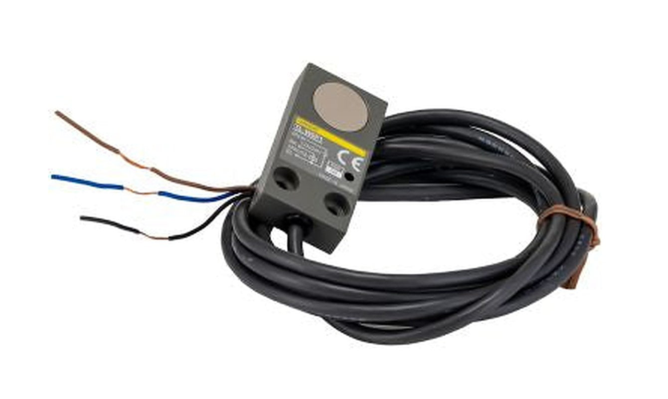 Omron TL-W5F1 Block Inductive Proximity Sensor, M3 PNP TLW 30V 20 mm 1000 V ac 24 V dc 200mA
