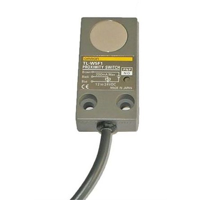 Omron TL-W5F2 Block Inductive Proximity Sensor PNP TLW 24V 5 mm 24 V dc 200mA