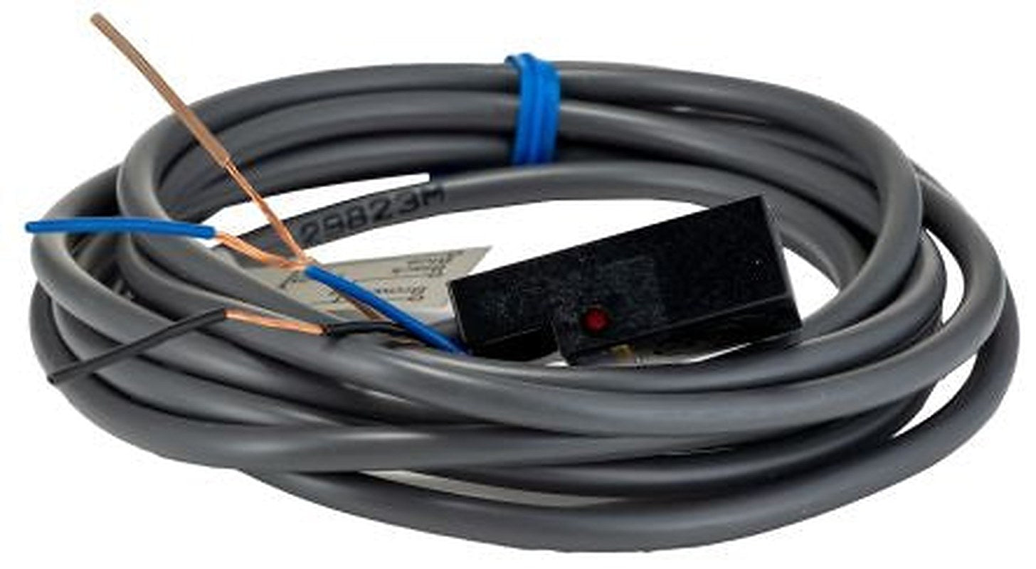 Omron TL-W5MC2 2M Block Inductive Proximity Sensor NPN TLW 30V 20 mm 30 V dc 100mA