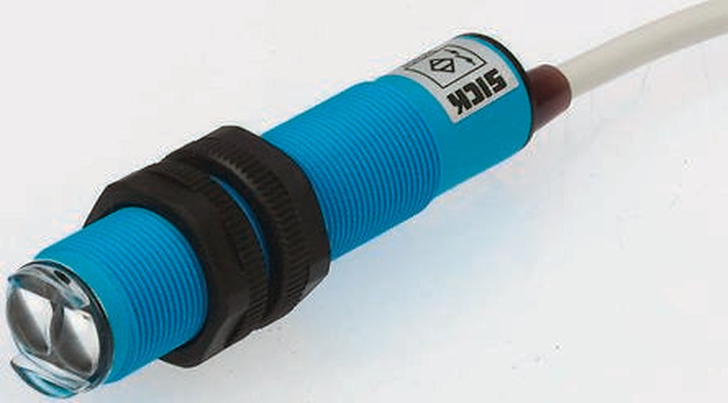 SICK Diffuse Photoelectric Sensor, Cylindrical Sensor