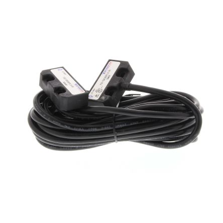 Omron F3S-TGR Series Hall Coded Non-Contact Safety Switch, Plastic Housing, 24V dc, 1 NO/2 NC, 5 m Cable