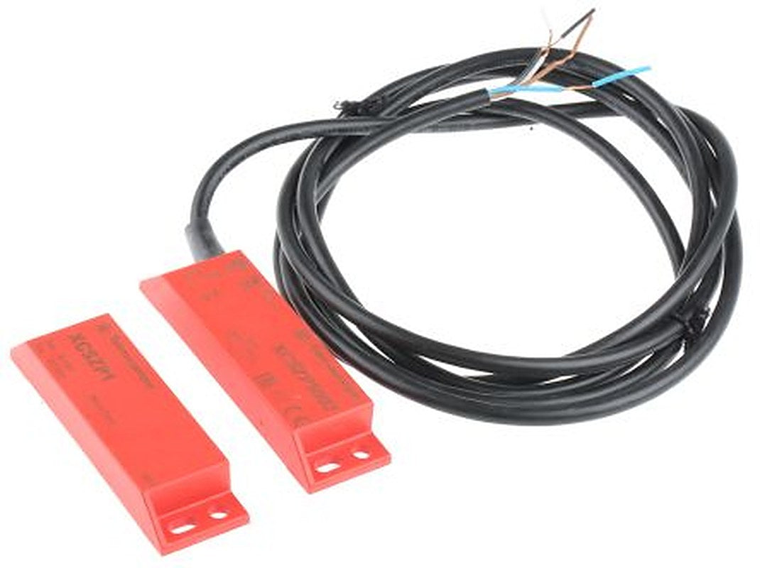 Telemecanique Sensors XCS-DMP Series Magnetic Non-Contact Safety Switch, Plastic Housing, 100V dc, NC, 2 m Cable