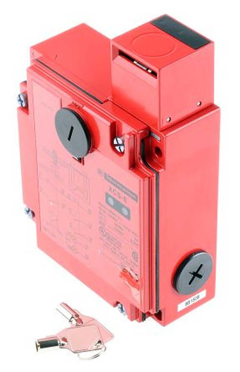 Telemecanique Sensors XCS-E Series Solenoid Interlock Switch, Power to Unlock Actuator Included