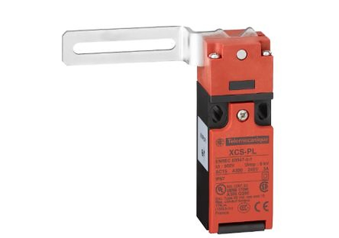 Telemecanique Sensors XCS Series Straight Lever Limit Switch, SPDT, IP67, Fibreglass Reinforced Nylon Housing, 240V ac,