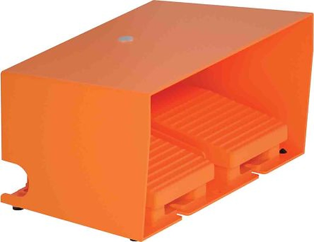 Schneider Electric Industrial Duty Momentary On-Off Foot Switch - 2 NO/2 NC Metal 3A Contact Current, 240 V ac Contact